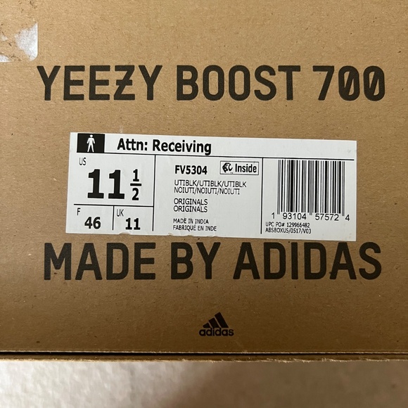 Yeezy Boost 700 Utility Black Size US 11.5 - Picture 10 of 10